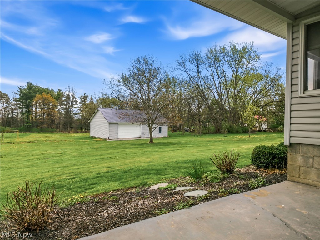1862 Allen Drive Salem OH 44460