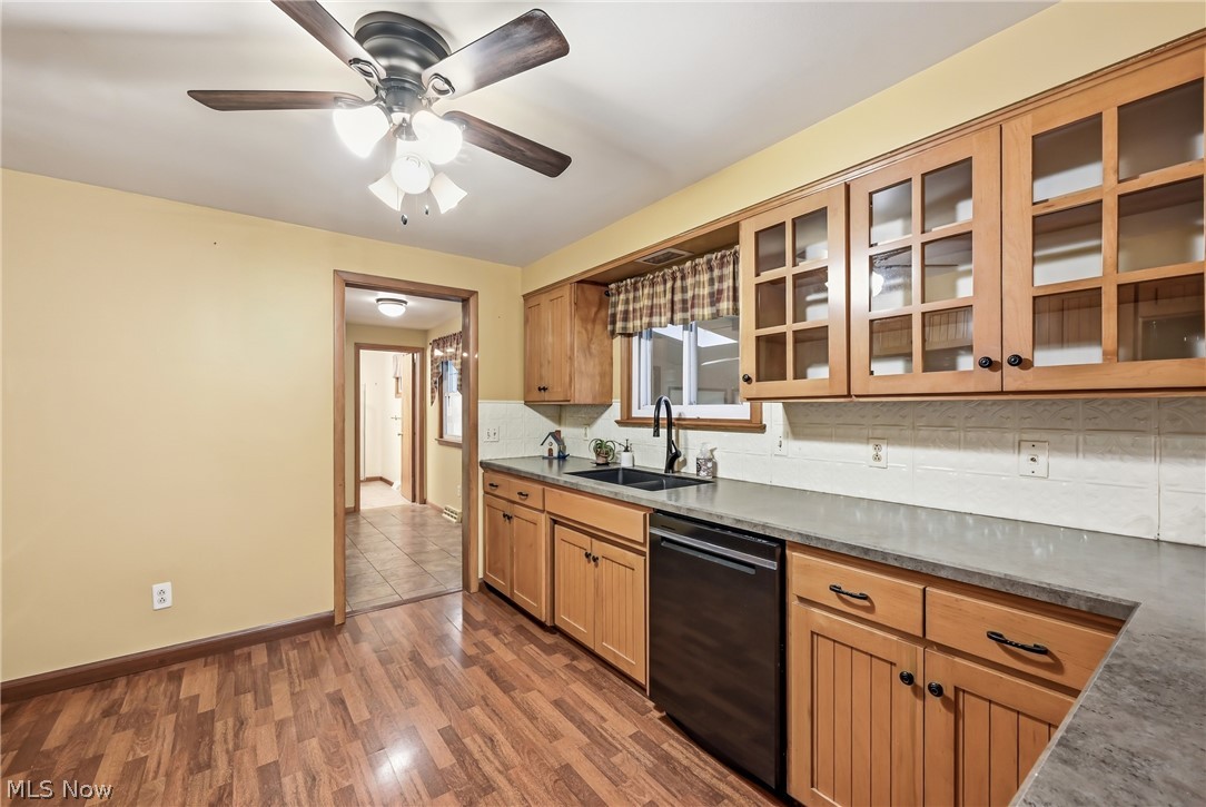 1862 Allen Drive Salem OH 44460