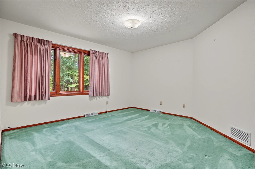 12527 Concord Hambden Road Chardon OH 44024