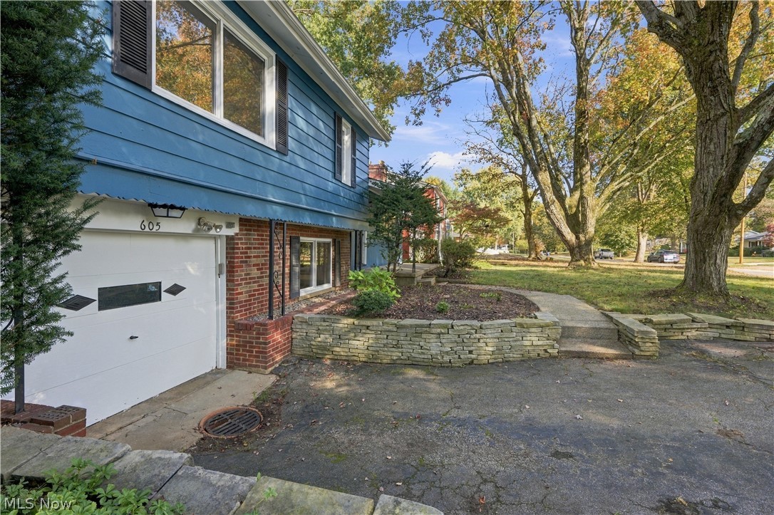 605 Mardon Avenue Akron OH 44303