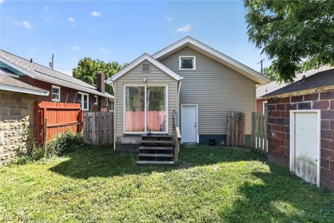 286 Sobul Avenue Akron OH 44305