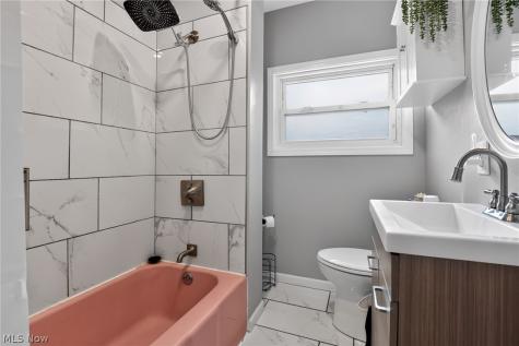 286 Sobul Avenue Akron OH 44305
