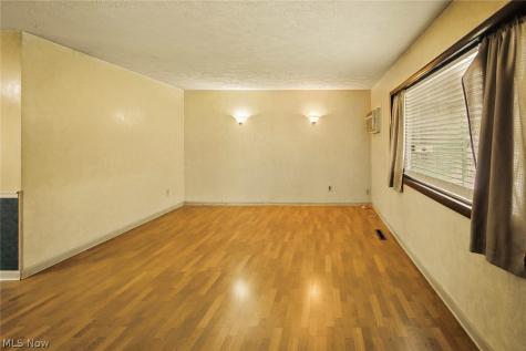 6331 Alderwood Road Parma Heights OH 44130