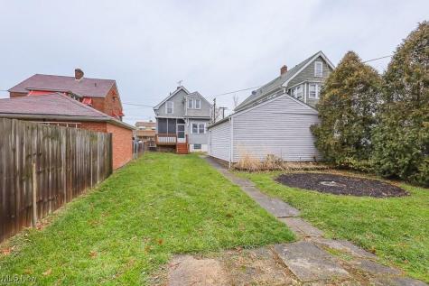 17816 Neff Road Cleveland OH 44119