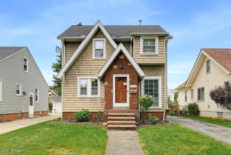 4112 W 158th Street Cleveland OH 44135