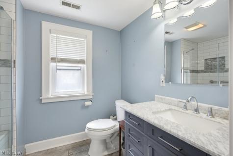 4112 W 158th Street Cleveland OH 44135