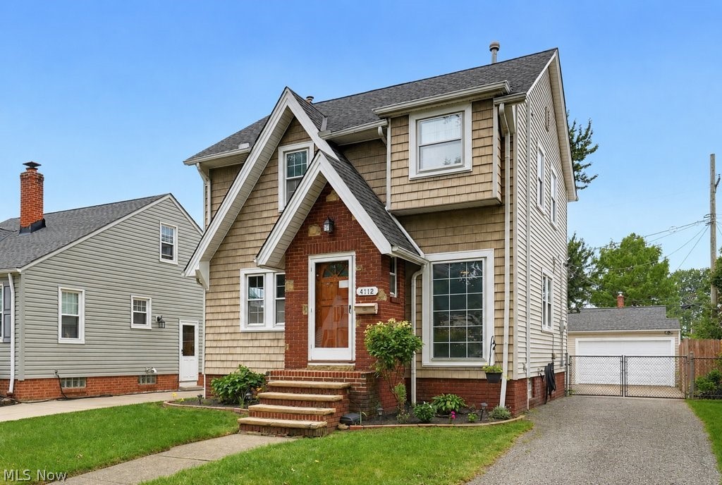 4112 W 158th Street Cleveland OH 44135