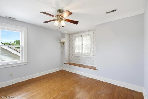 4112 W 158th Street Cleveland OH 44135