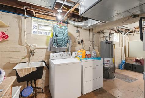 4112 W 158th Street Cleveland OH 44135