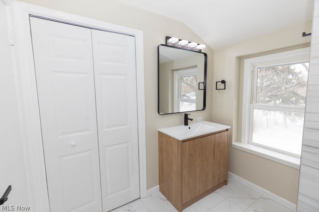 4059 Colony Road South Euclid OH 44121