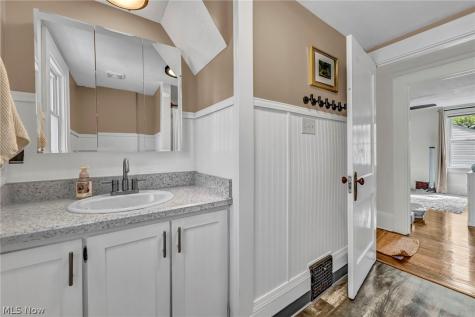 732 Falls Avenue Cuyahoga Falls OH 44221