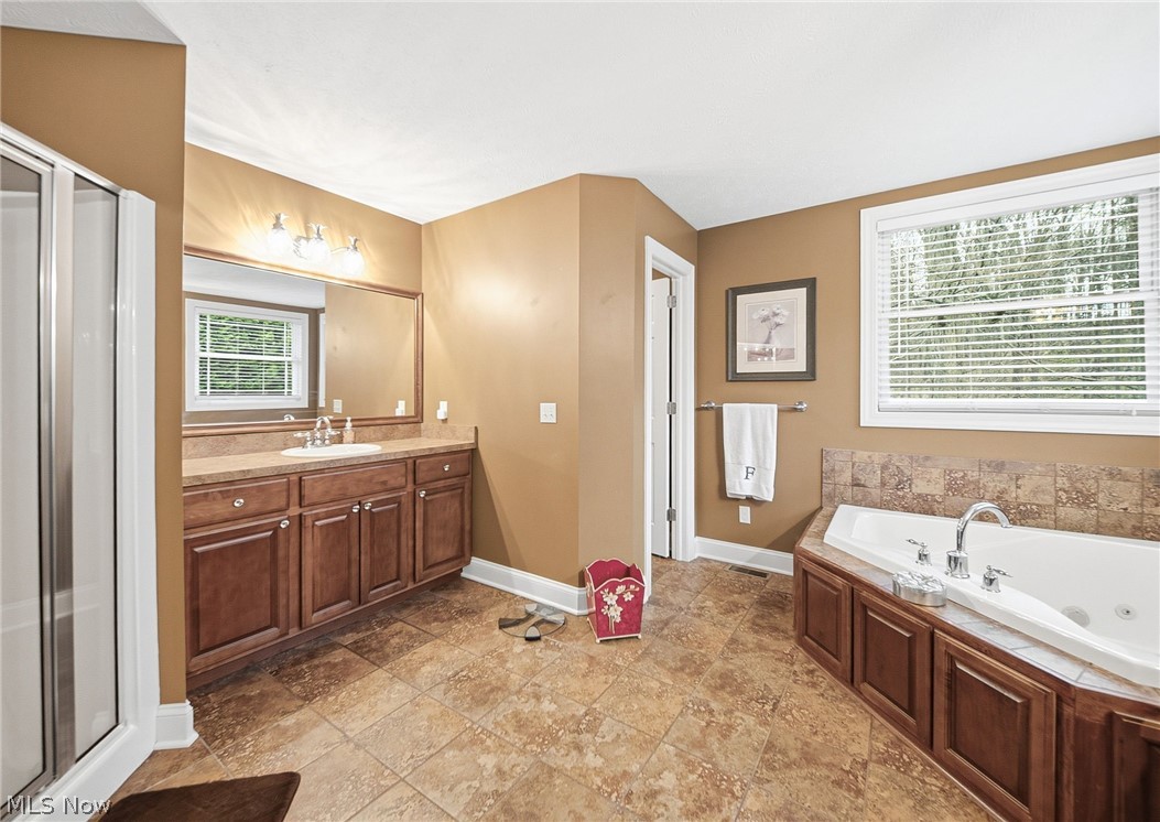 253 Anne Marie Court Hinckley OH 44233