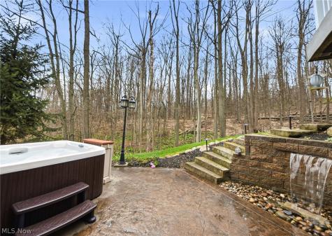 253 Anne Marie Court Hinckley OH 44233