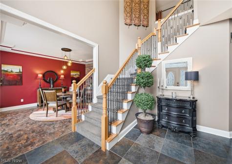253 Anne Marie Court Hinckley OH 44233