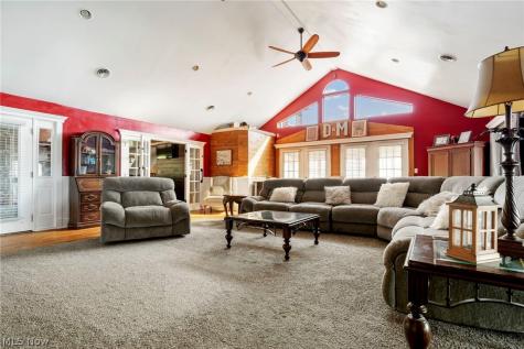 5616 Faircrest Street SW Canton OH 44706