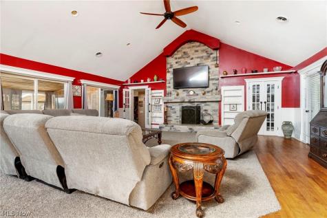 5616 Faircrest Street SW Canton OH 44706