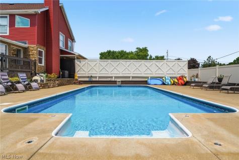 5616 Faircrest Street SW Canton OH 44706