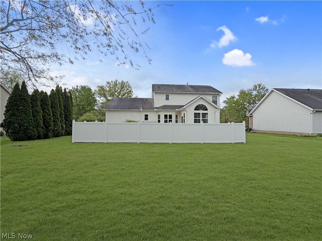 921 Lockwood Road Barberton OH 44203
