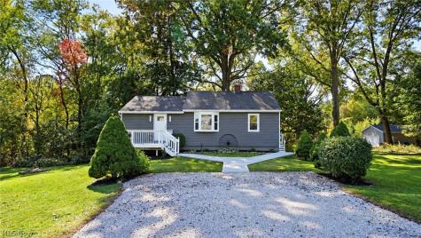1714 Woods Road Akron OH 44306