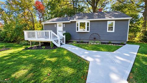 1714 Woods Road Akron OH 44306