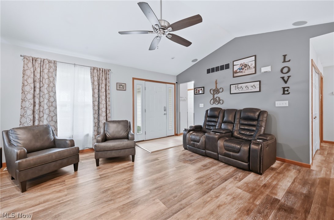 891 Jerry Drive Hubbard OH 44425