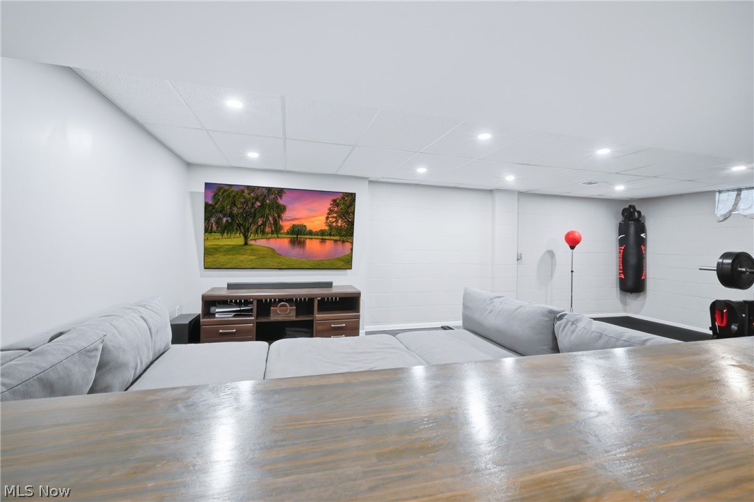 891 Jerry Drive Hubbard OH 44425