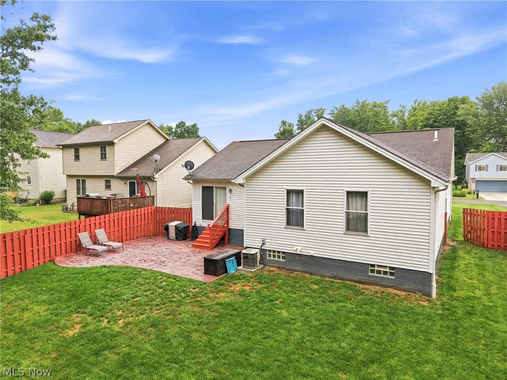 891 Jerry Drive Hubbard OH 44425