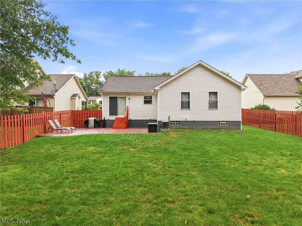 891 Jerry Drive Hubbard OH 44425