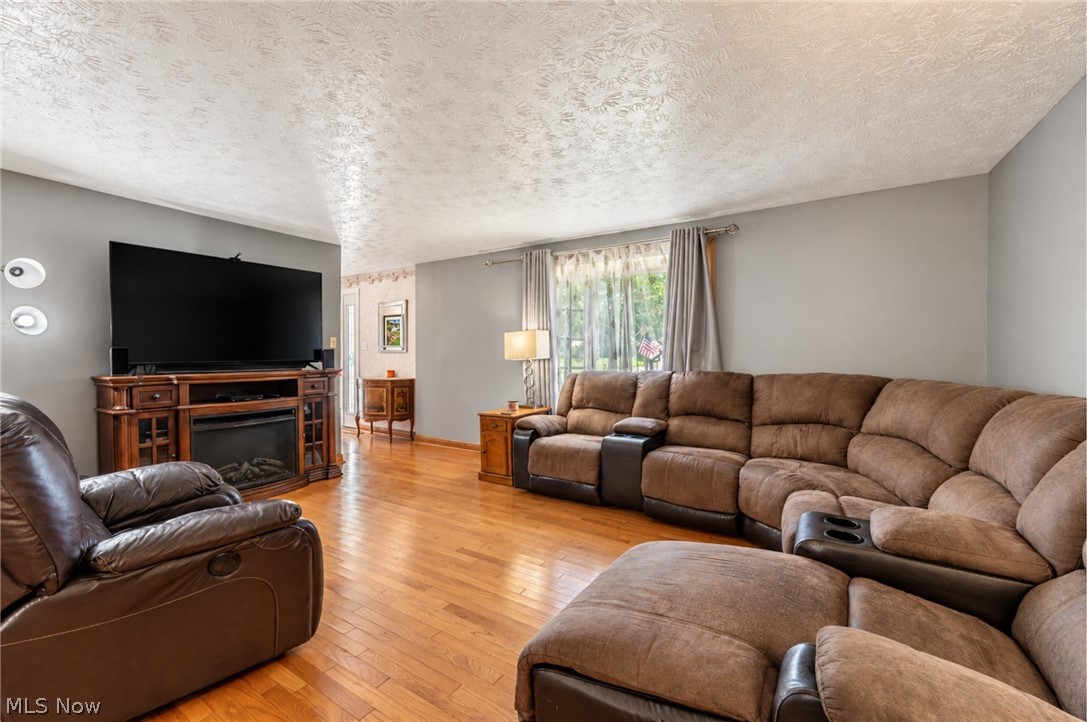 2594 Lydia Drive SW Lordstown OH 44481
