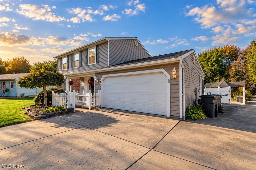 2594 Lydia Drive SW Lordstown OH 44481
