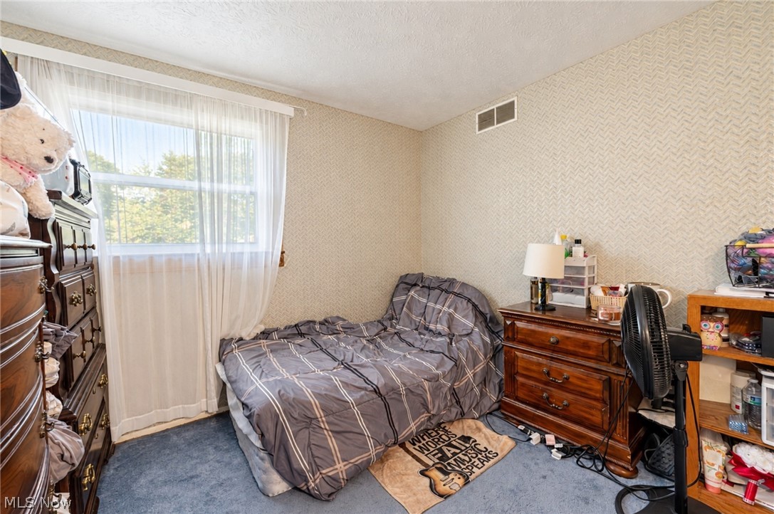 2594 Lydia Drive SW Lordstown OH 44481