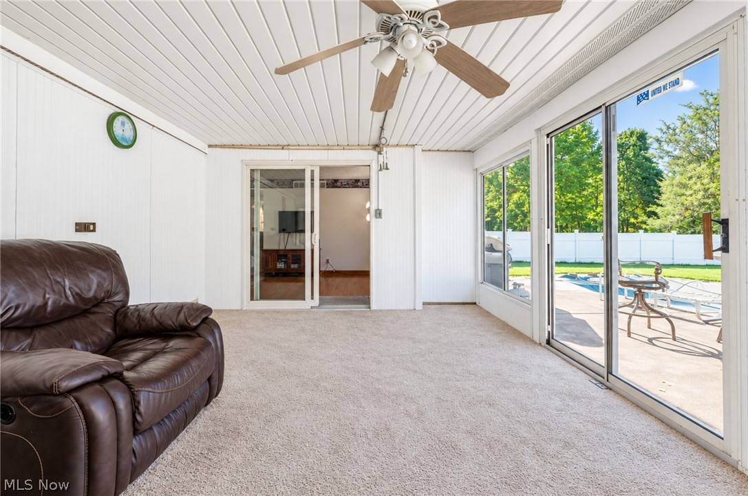 2594 Lydia Drive SW Lordstown OH 44481