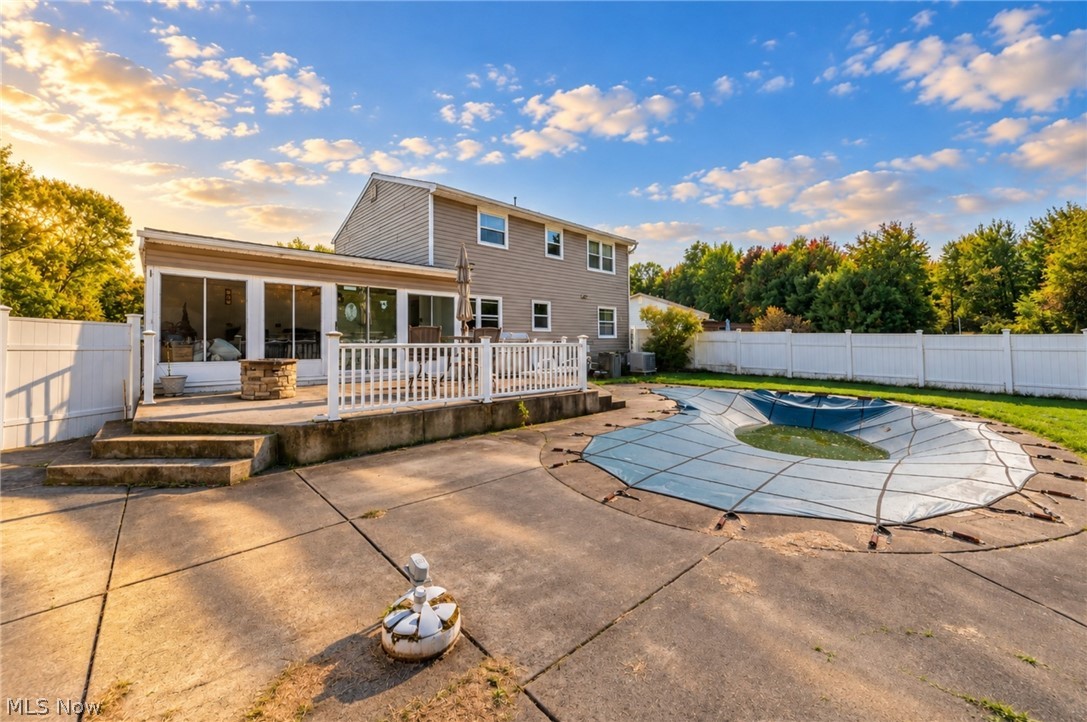 2594 Lydia Drive SW Lordstown OH 44481