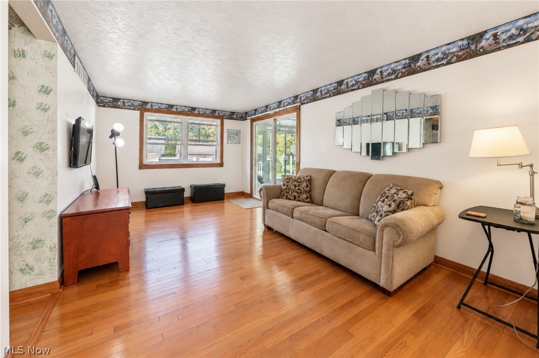 2594 Lydia Drive SW Lordstown OH 44481