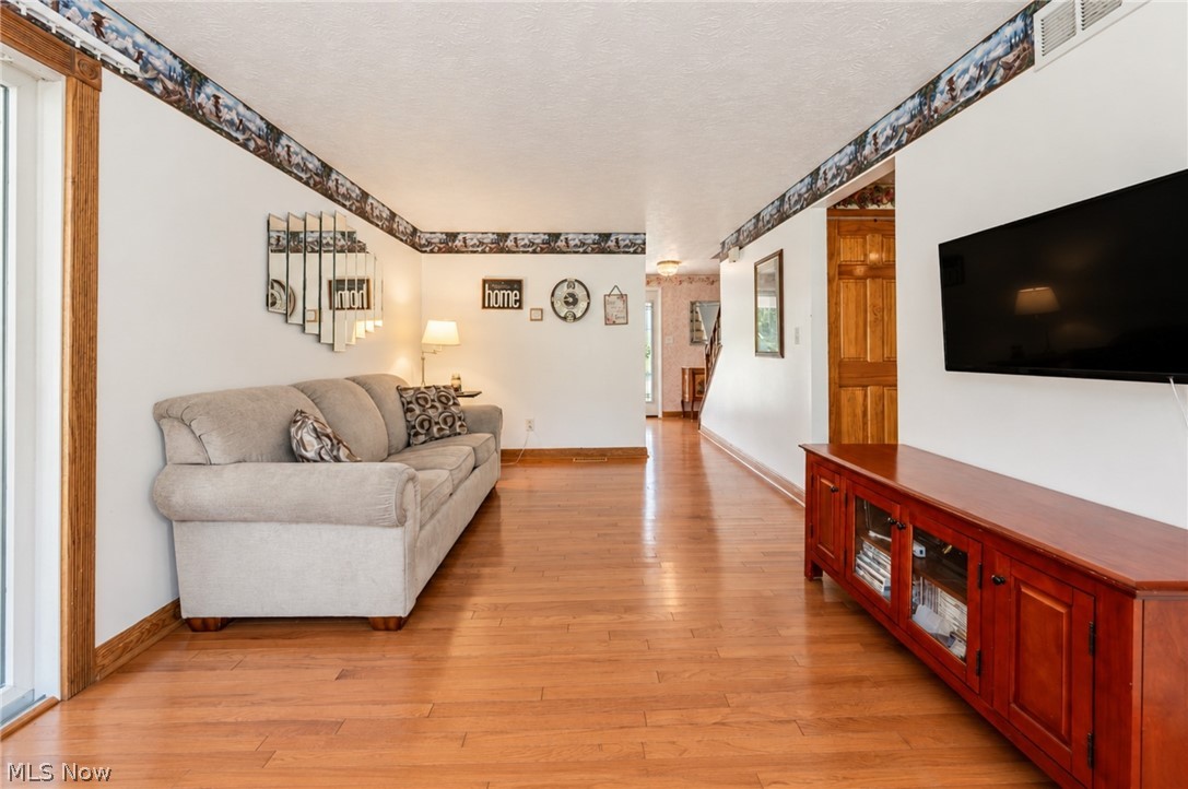 2594 Lydia Drive SW Lordstown OH 44481