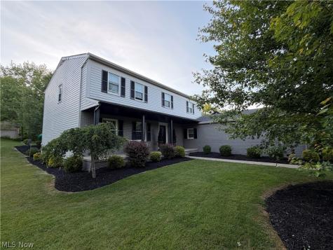 8120 Daventree Drive Brecksville OH 44141
