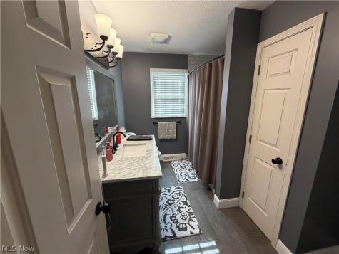 8120 Daventree Drive Brecksville OH 44141