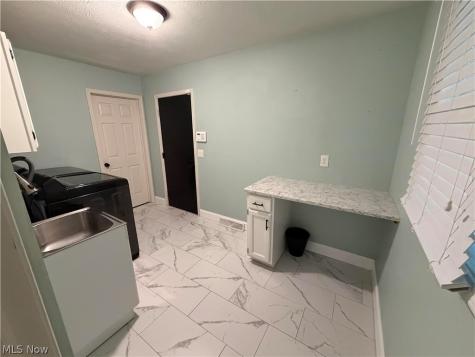 8120 Daventree Drive Brecksville OH 44141