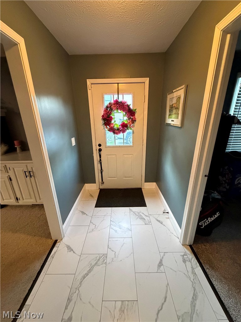 8120 Daventree Drive Brecksville OH 44141