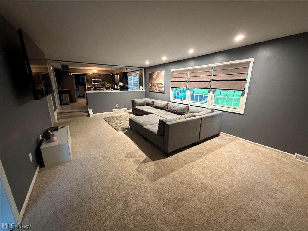 8120 Daventree Drive Brecksville OH 44141
