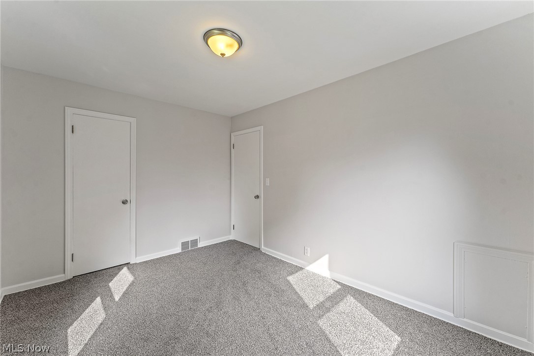 2235 Coral Sea Drive Youngstown OH 44511