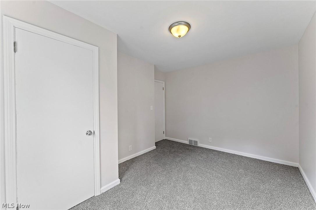 2235 Coral Sea Drive Youngstown OH 44511
