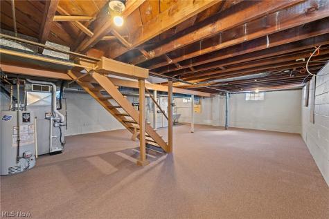 2235 Coral Sea Drive Youngstown OH 44511