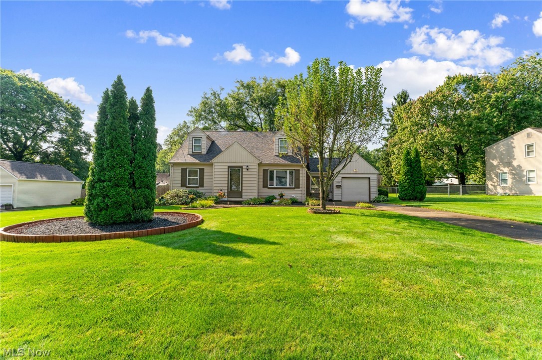 2235 Coral Sea Drive Youngstown OH 44511