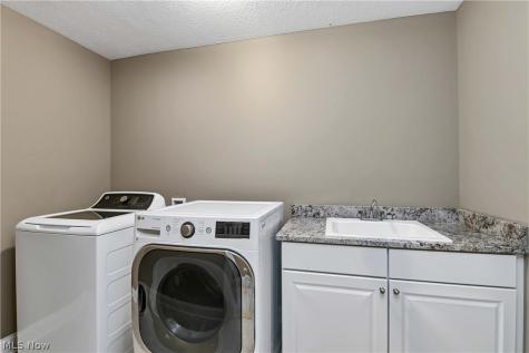 36591 Wendell Street Avon OH 44011
