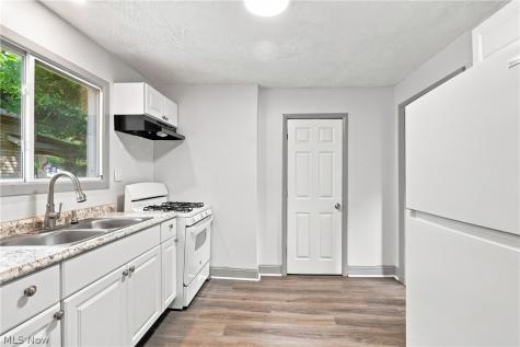 1000 Lovers Lane Akron OH 44306