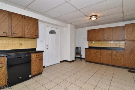 3151 W 92nd Street Cleveland OH 44102