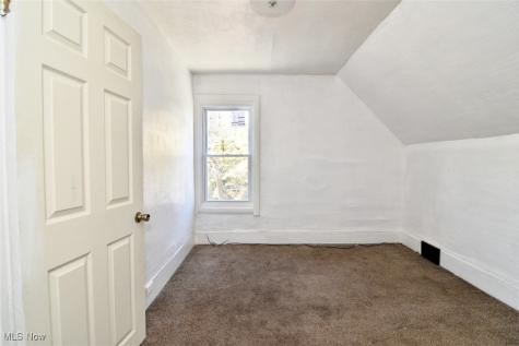 3151 W 92nd Street Cleveland OH 44102