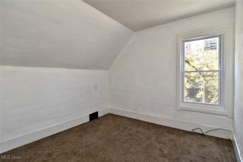 3151 W 92nd Street Cleveland OH 44102