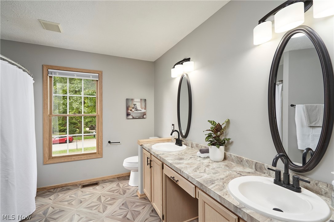 743 White Tail Ridge Drive Fairlawn OH 44333